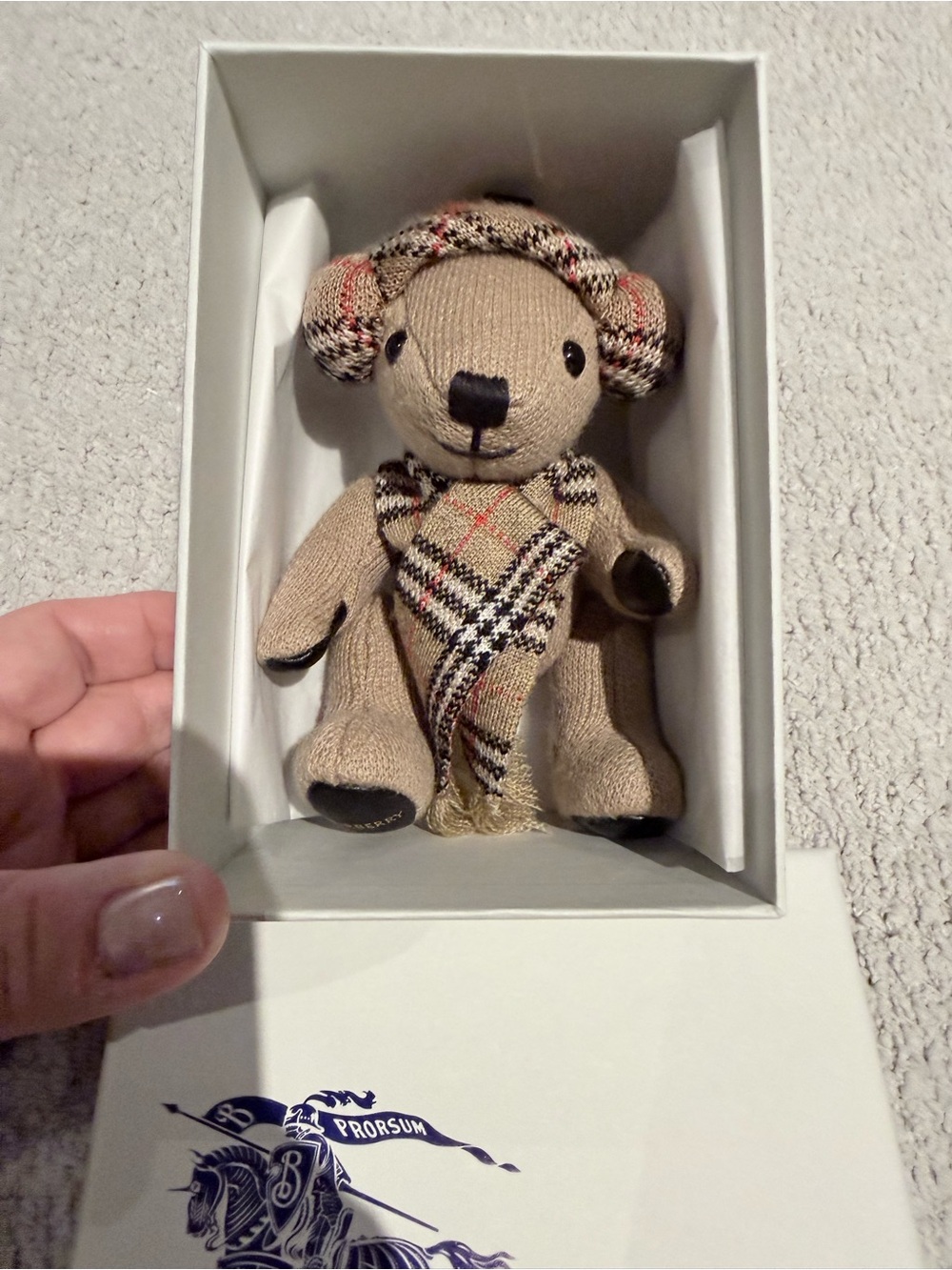 New Burberry Thomas Bear Charm Sand with scarf and earmuffs - Picture 3 of 9